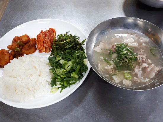 돼지국밥.jpg
