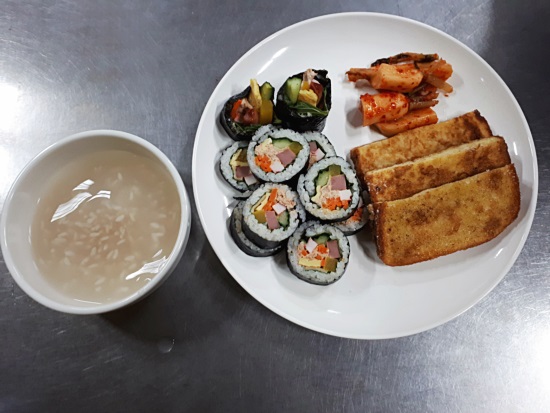 김밥 토스트 식혜.jpg